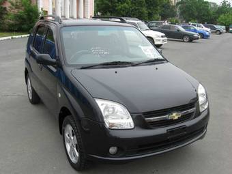 2001 Suzuki Chevrolet Cruze Photos