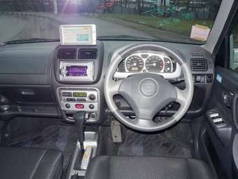 2002 Suzuki Chevrolet Cruze Pictures