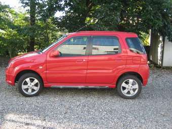 2002 Suzuki Chevrolet Cruze Pictures