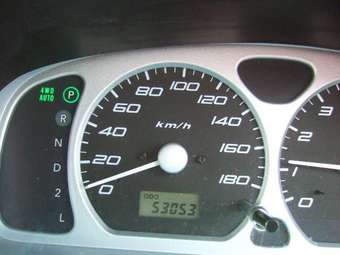 2002 Suzuki Chevrolet Cruze Pictures