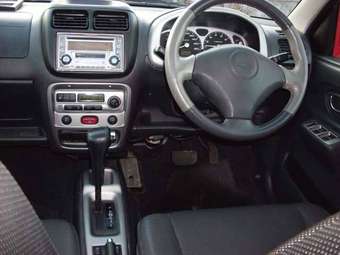 2002 Suzuki Chevrolet Cruze Pictures