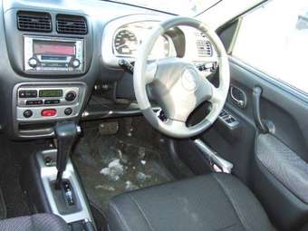 2002 Suzuki Chevrolet Cruze Pictures