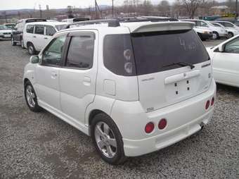 2002 Suzuki Chevrolet Cruze Pictures