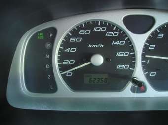2002 Suzuki Chevrolet Cruze Pictures