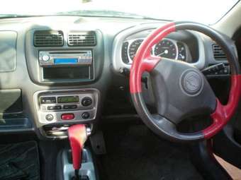 2002 Suzuki Chevrolet Cruze Pics