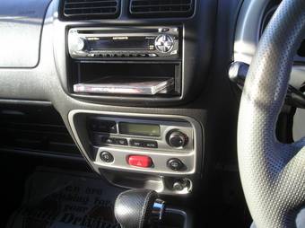 2002 Suzuki Chevrolet Cruze Pictures