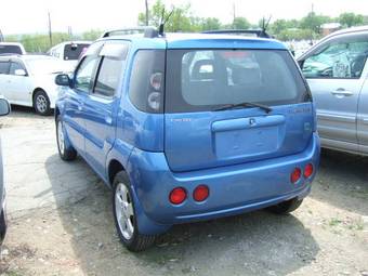 2002 Suzuki Chevrolet Cruze Pictures