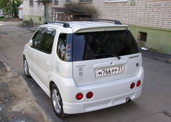 2002 Suzuki Chevrolet Cruze Pictures