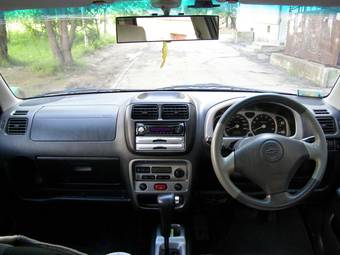 2002 Suzuki Chevrolet Cruze Photos
