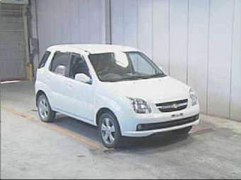 2003 Suzuki Chevrolet Cruze Photos