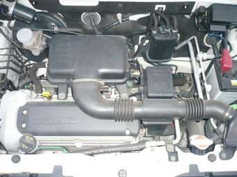 2003 Suzuki Chevrolet Cruze Photos