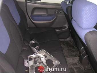 2003 Suzuki Chevrolet Cruze Photos