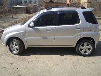 2003 Suzuki Chevrolet Cruze Photos