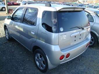 2003 Suzuki Chevrolet Cruze Pictures