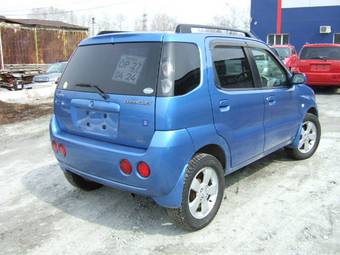 2003 Suzuki Chevrolet Cruze Pictures