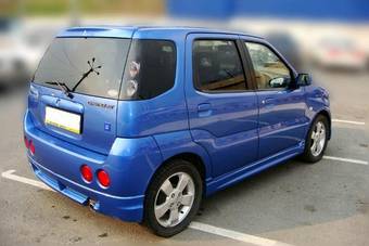 2003 Suzuki Chevrolet Cruze Photos