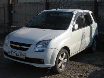 2004 Suzuki Chevrolet Cruze Photos