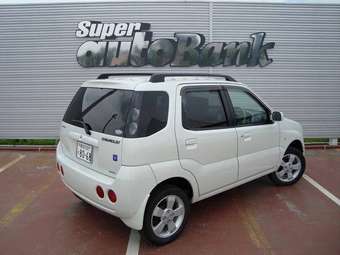 2004 Suzuki Chevrolet Cruze Photos