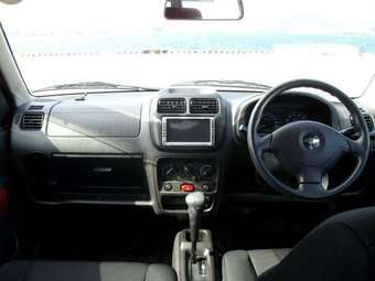 2004 Suzuki Chevrolet Cruze Pics