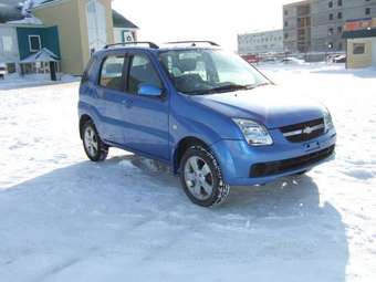 2004 Suzuki Chevrolet Cruze Photos