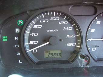 2004 Suzuki Chevrolet Cruze Pictures