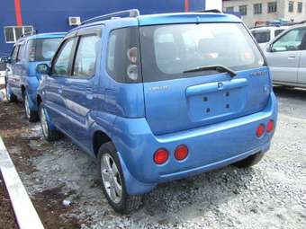 2004 Suzuki Chevrolet Cruze Pictures