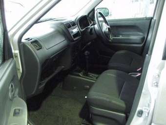 2004 Suzuki Chevrolet Cruze Photos