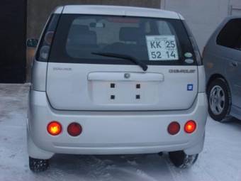 2004 Suzuki Chevrolet Cruze Photos