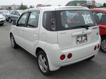 2004 Suzuki Chevrolet Cruze Photos