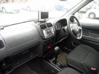 2004 Suzuki Chevrolet Cruze Pictures