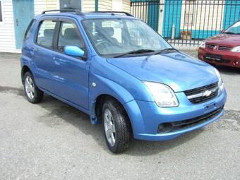 2004 Suzuki Chevrolet Cruze Photos