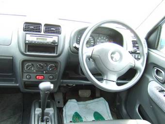 2004 Suzuki Chevrolet Cruze Images