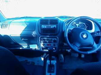 2005 Suzuki Chevrolet Cruze Pics