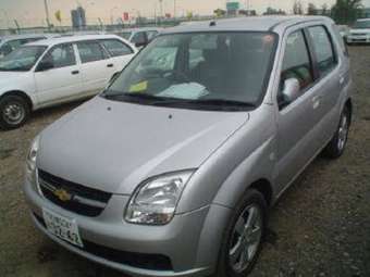 2005 Suzuki Chevrolet Cruze Photos