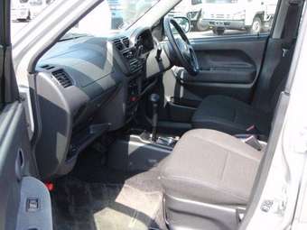 2005 Suzuki Chevrolet Cruze Photos