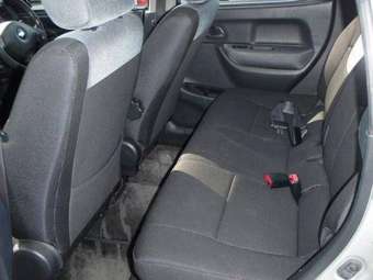 2005 Suzuki Chevrolet Cruze Pictures