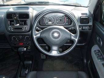 2005 Suzuki Chevrolet Cruze Pictures