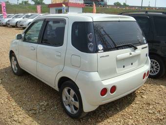 2005 Suzuki Chevrolet Cruze Pictures
