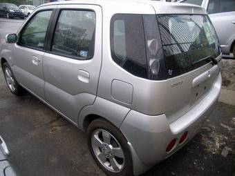 2005 Suzuki Chevrolet Cruze Pictures