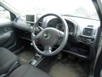 2005 Suzuki Chevrolet Cruze Photos