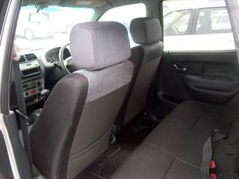 2005 Suzuki Chevrolet Cruze Photos