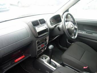 2005 Suzuki Chevrolet Cruze Photos