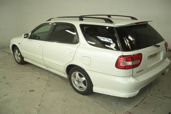 1999 Suzuki Cultus Pictures