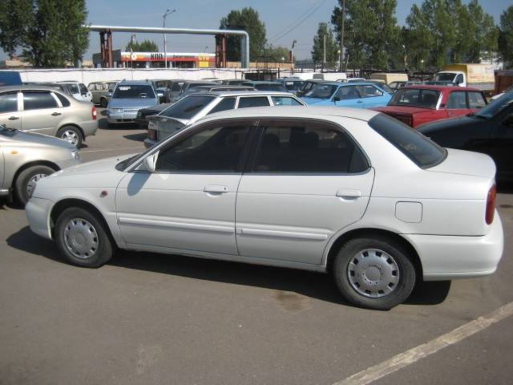 2000 Suzuki Cultus