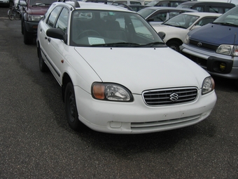 2000 Suzuki Cultus Crescent Wagon