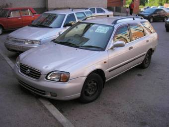 2000 Suzuki Cultus Wagon Photos