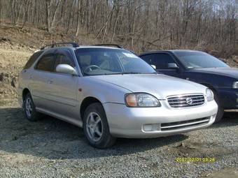 2001 Suzuki Cultus Wagon Pictures