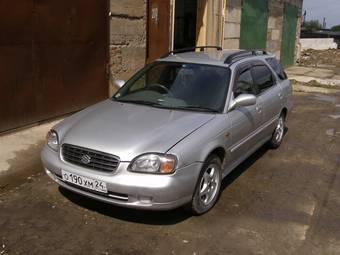 2001 Suzuki Cultus Wagon Pictures