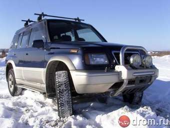 1995 Suzuki Escudo Photos