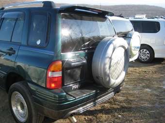 1997 Suzuki Escudo Photos